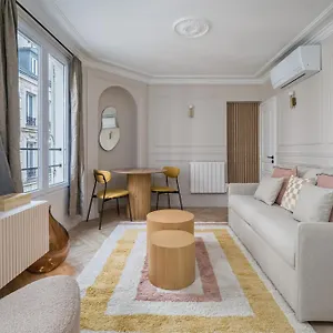 Poetic - Opera Apartment Paris