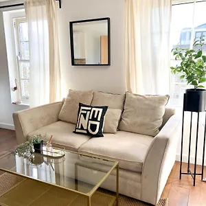 Stylish 1 Bedroom Apartment